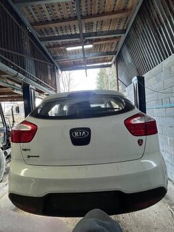 Kia rio 1.2 naraznik