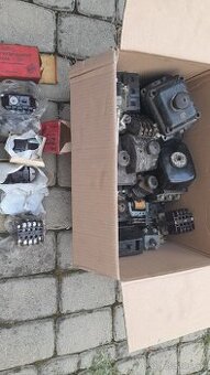 Stykac V16M ,istiace rele R100 elektrosuciastky