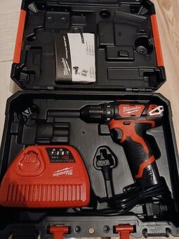 Predám aku skrutkovač Milwaukee M12 BDD