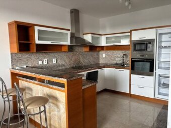 Prenájom 2 izbovy byt Senec