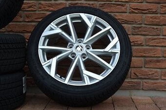 5x112 R18 Zimna sada Org. Skoda Octavia 4 + 225/45 R18 pneu