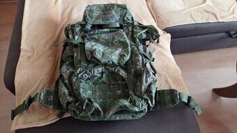 Predám mix rôznych vojenských vecí