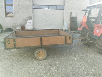 Vlečka za traktor