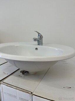 Nové umývadlo s batériou