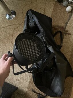 Predám LED PAR RGB DJ svetlá 4 ks + taška