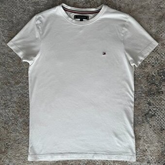 K. TRIČKO | TOMMY H. | BIELE | S