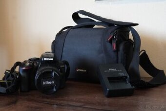 Nikon D5300 + 18-55mm VR + brašna