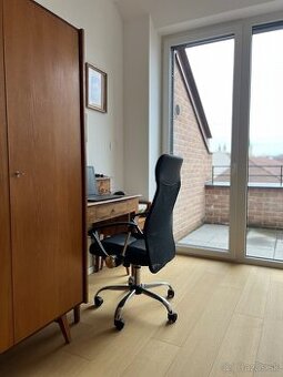 PREDAJ- 2IZBOVÝ BYT S TERASOU A PARKOVANÍM- NITRA