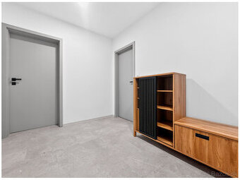 MODERNÁ REKONŠTRUKCIA 2026 / 2,5i byt BB / THK / 66m2