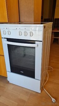 Predám elektrický sporák plnefunkčný