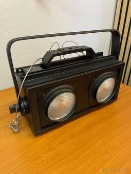 Predám ADJ Encore Burst 200