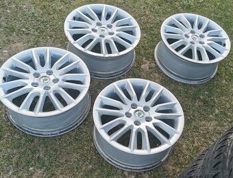 5x112 r17 elektrony skoda original s pneu letne 225/45 r17