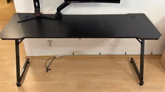 Pc stol RGB 160 cm