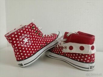 CONVERSE bodkované