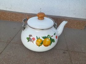 Čajnik ako dekoracia - 1
