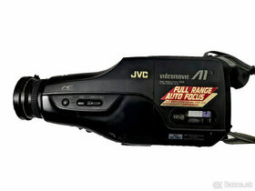 kamera  typ formátu VHS-C  JVC GR-A1E