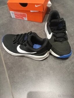 Nike tenisky veľkosť 28