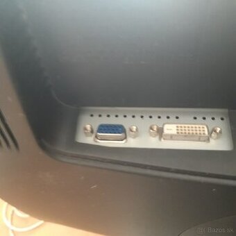 Predám málo používaný monitor Samsung