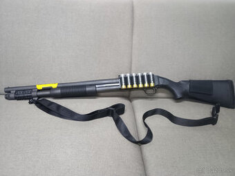 Brokovnica Mossberg 590A1