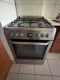 Predám kombinovaný sporák Beko – plyn + elektrická rúra