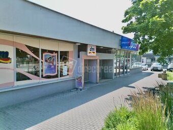 Veľkometrážny obchodný priestor na prenájom v centre…