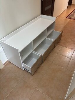 TV stolík