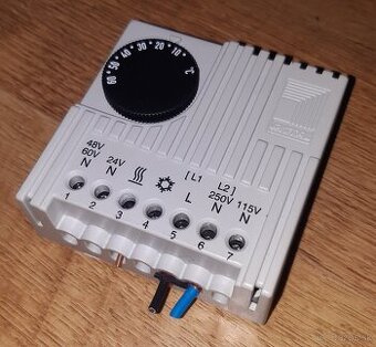 Termostat na DIN lištu RITTAL SK3310 na kúrenie aj chladenie - 1