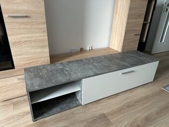 Tv stolík / komoda