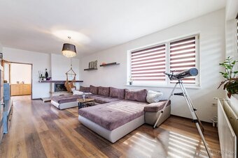 DVOJGENERAČNÝ DOM V ČANI