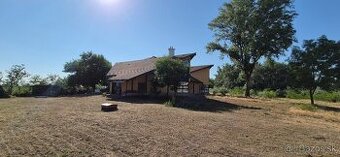 Predaj komerčných nebytových priestorov v Chotíne ID : 520