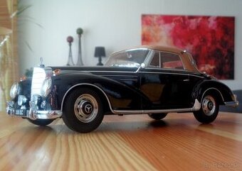 1:18 Mercedes-Benz 300 SC