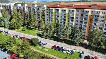 Priestranný 3i byt v peknej lokalite RK s balkónom, máme "z