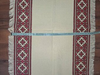 Ručne vyšívané obrusy -retro