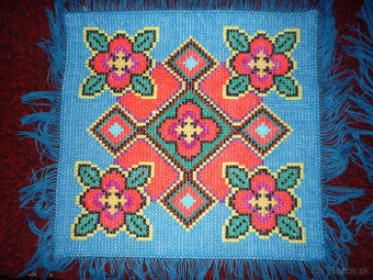 Farebné dečky - vankúše