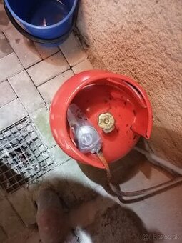 Plynová bomba a varná doska. - 1