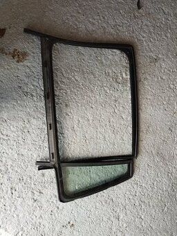 Okno trojuholník Octavia 2