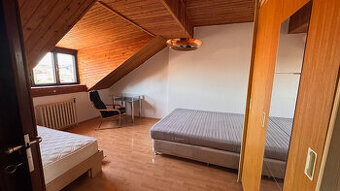 2,5-IZBOVÝ BYT S KRÁSNYM VÝHĽADOM V STAROM MESTE