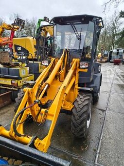 Kľbobvý nakladač PAUS RL552