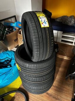 Rotalla 245/35 R19 letné