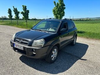 Predam hyundai tucson 4wd 2.0crdi automat