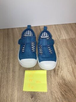 Papučky f&f č. 24 a decathlon topanky 24