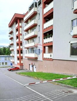 1,5 izbový byt na prenájom na Bakossovej ulici v Banskej Bys
