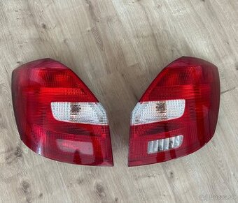 Škoda Fabia 2 zadné svetlá