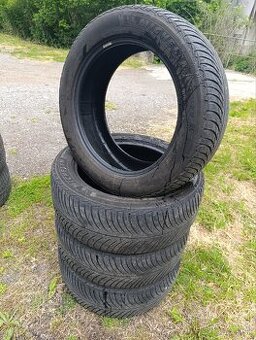 225/55 R18