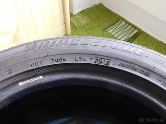 BRIDGESTONE pneu 205/55 R16 DOT12 5 mm