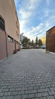 GARAZ 16m2 Hlavacikova Bratislava Dlhe Diely