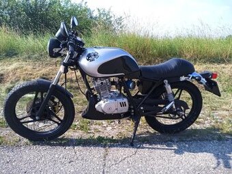 Yuki Sport II cafe racer, nová STK na 4 roky