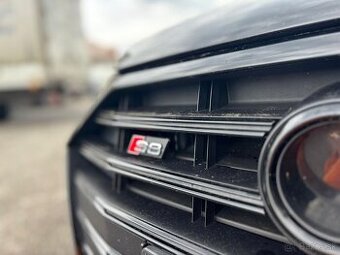 AUDI S8 mHEV V8 odpočet DPH