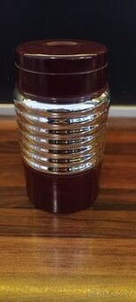 Stara termoska na zmrzlinu