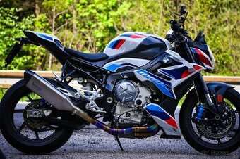 BMW M1000r